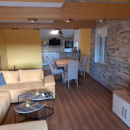 Apartman Vidas Palit Dış mekan fotoğraf