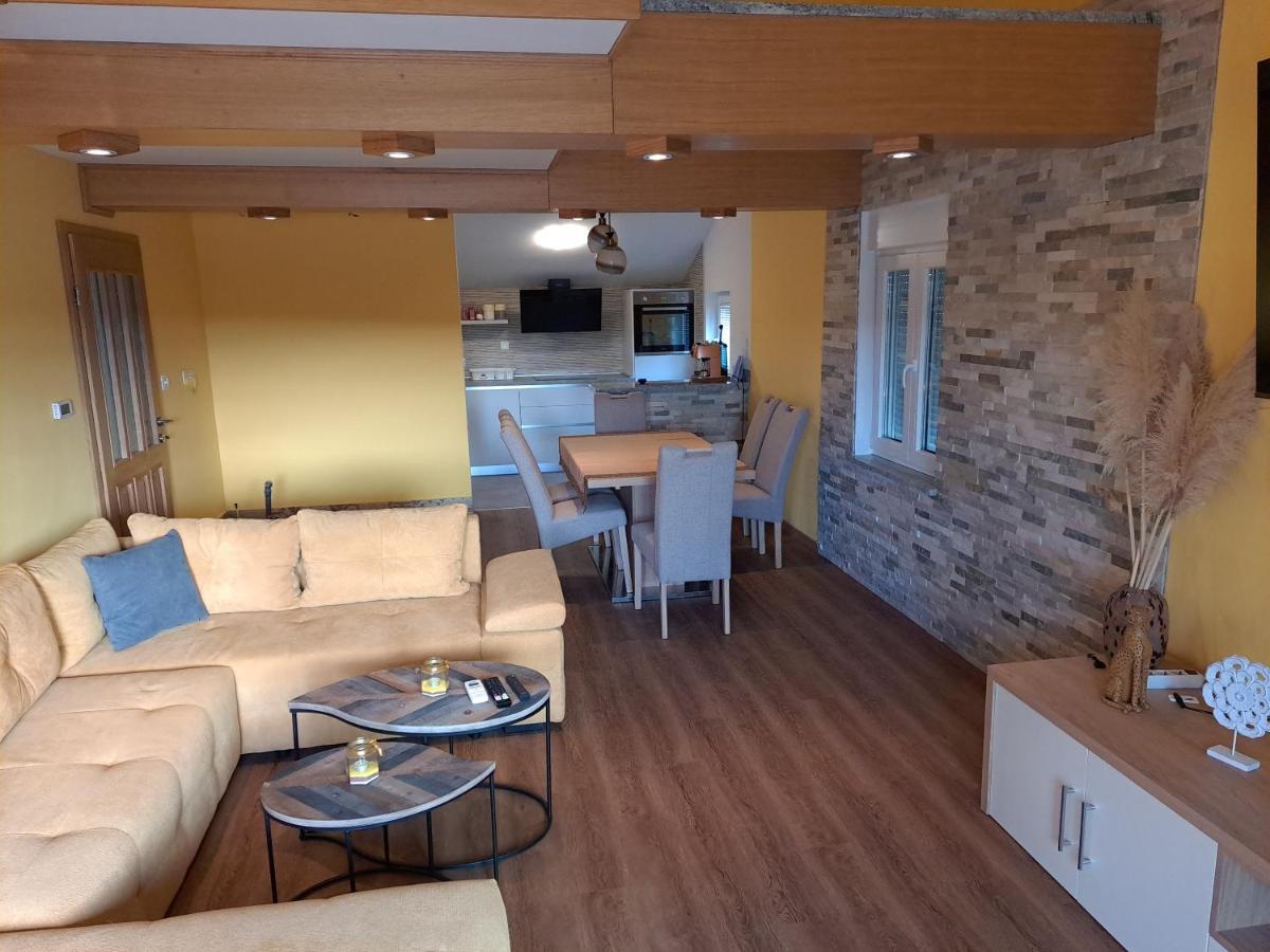 Apartman Vidas Palit Dış mekan fotoğraf